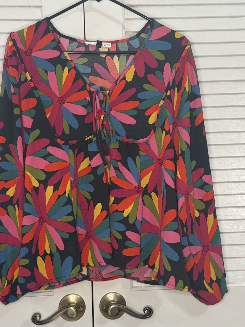 Colorful Daisy Tie-Front Women's Top - Multicolor
